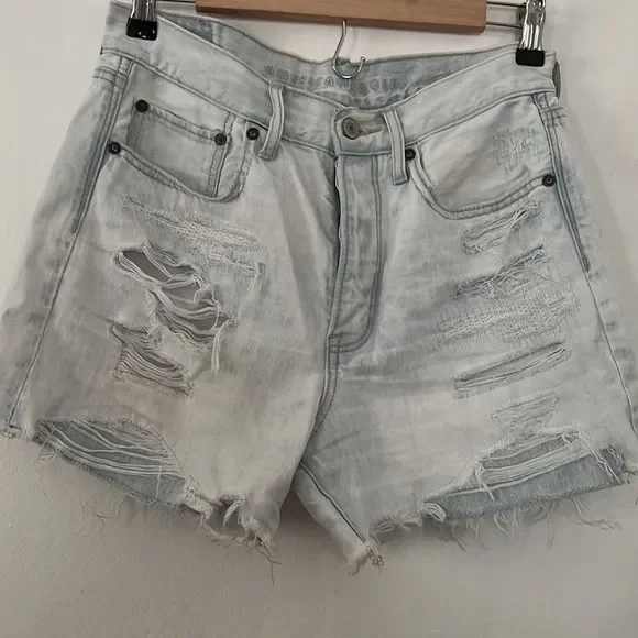 American Eagle 90’s boyfriend shorts EUC - Picture 2 of 4